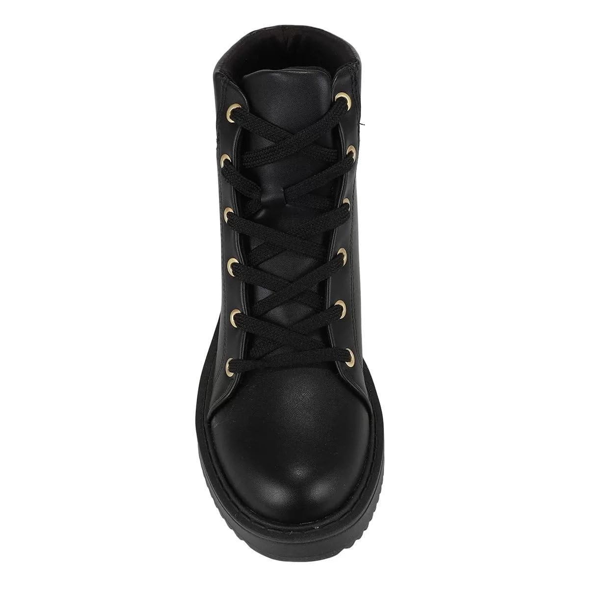 Coturno Moleca Napa Floather Solado Tratorado Feminino Preto em promoção! Veja a oferta e mais achadinhos de Botas 4 Hoje é o melhor dia para comprar Coturno Moleca Napa Floather Solado Tratorado Feminino Preto com aquele preço maroto! Promoção! Aproveite a oferta! 4