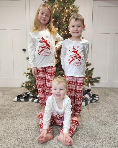SANMIO Family Christmas Pajamas Matching Sets Moose Plaid Xmas Pjs Family Couples Kids Baby Women Men Sleepwear2