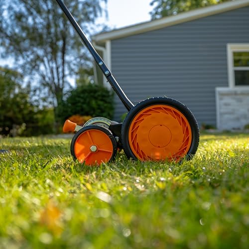 Image of Scotts 716-18S 18-Inch 7-Blade Push Reel Lawn Mower, Green