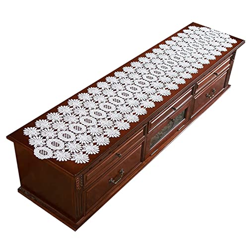 Chemin de table blanc vintage avec broderie fleurs creuses pour habiller vos tables de réception