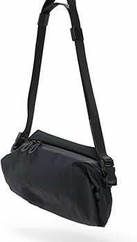 NOMADIS ROULEA ナイロンショルダーバッグ ブラック 新品タグ付✴︎NOMADIS ROULEA ナイロンショルダーバッグ ブラック