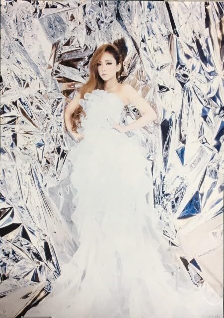 Amazon.co.jp: 安室奈美恵 B2 先着購入特典 ポスター TSUKI : おもちゃ