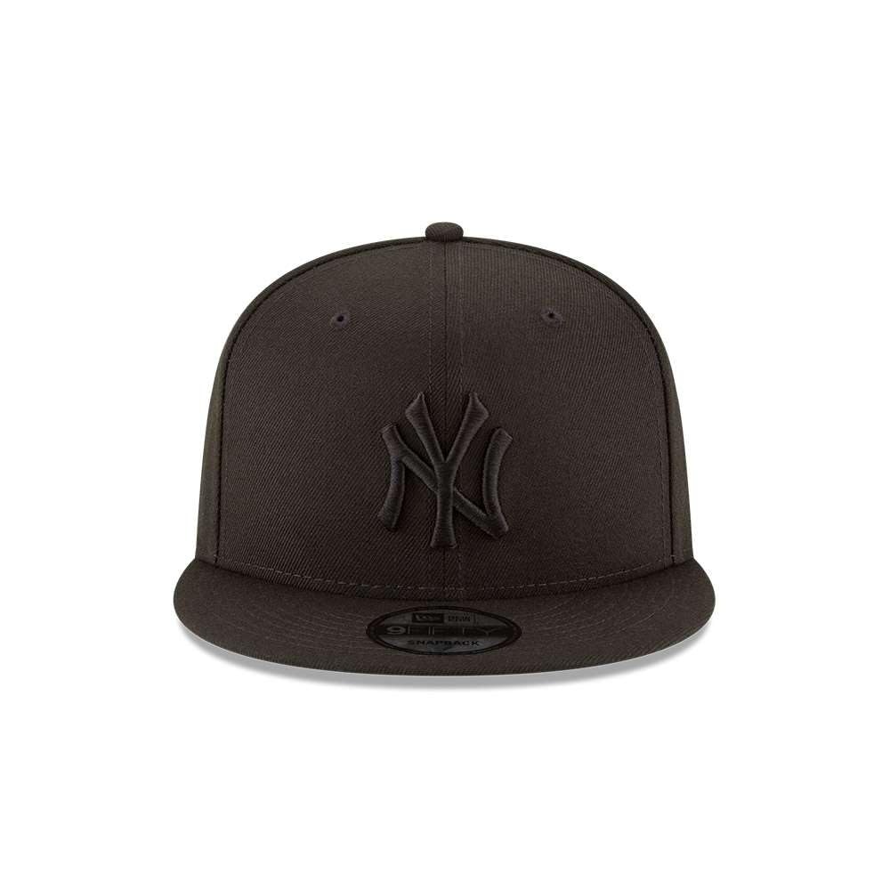 New Era New York Yankees Basic OTC 950 Stretch Fit Hat Black on Black OSFA