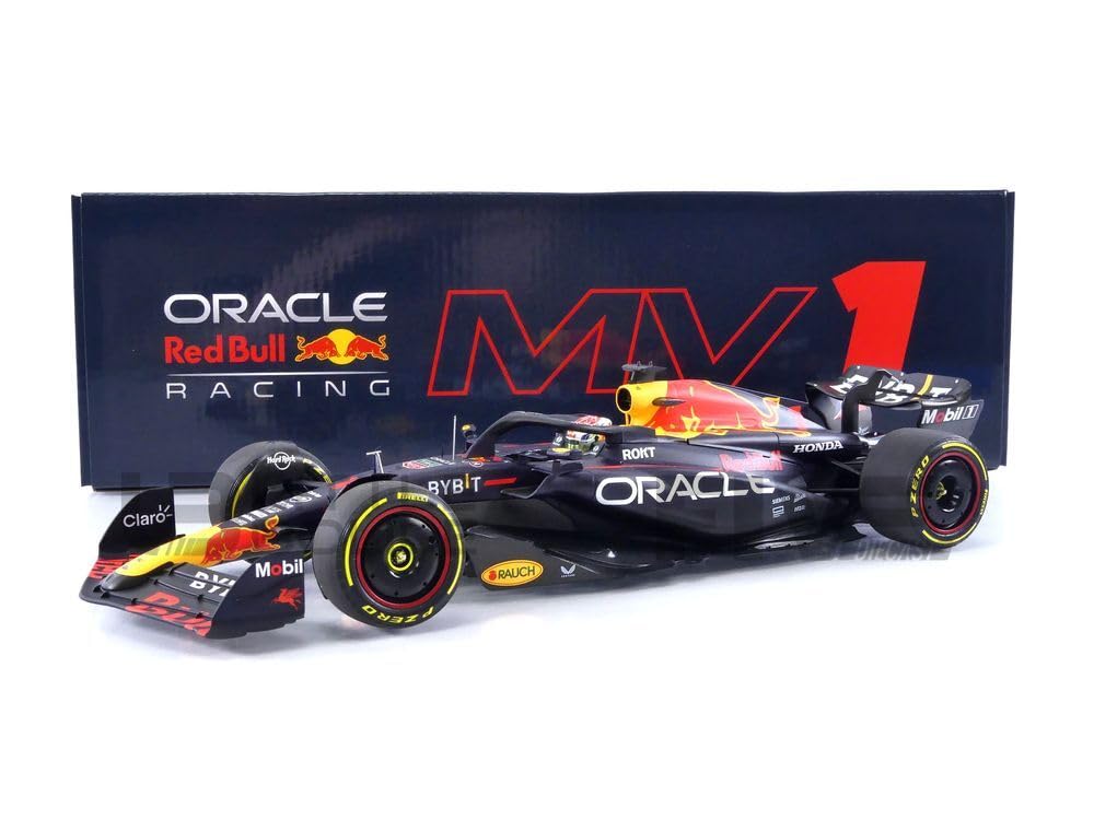 MINICHAMPS 1:18レッドブル　F1 Red Bull Racing Red Bull F1 RB16B Max Verstappen Abu Dhabi 2021 World