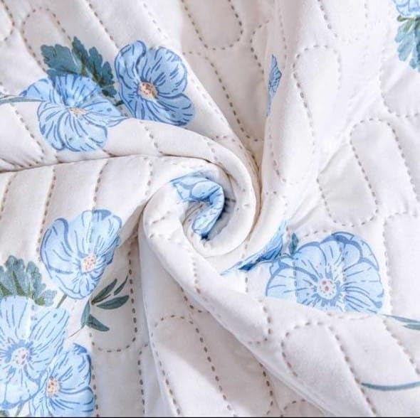 Image of HOMETHREADS Floral Cotton Chair Cover Set | Soft & Comfortable Seat Covers with Anti-Skid Non-Slip Backing + Waterproof Dining Table Cover (140x180 cm) (White Blue, 4 Chair Covers + 1 Table Cover)