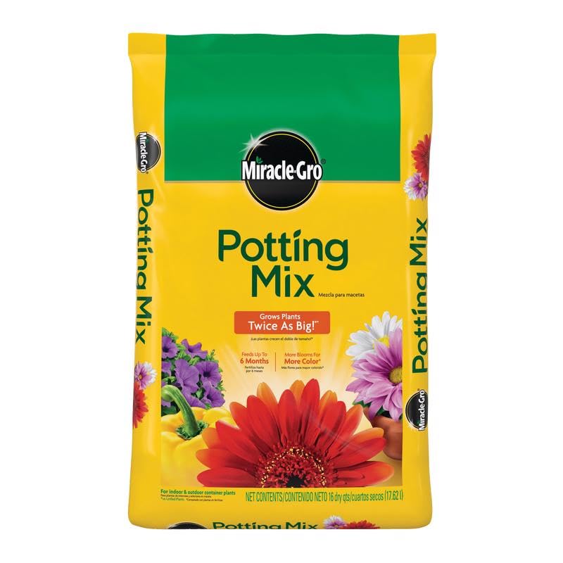 Miracle-Gro Potting Mix 16 qt