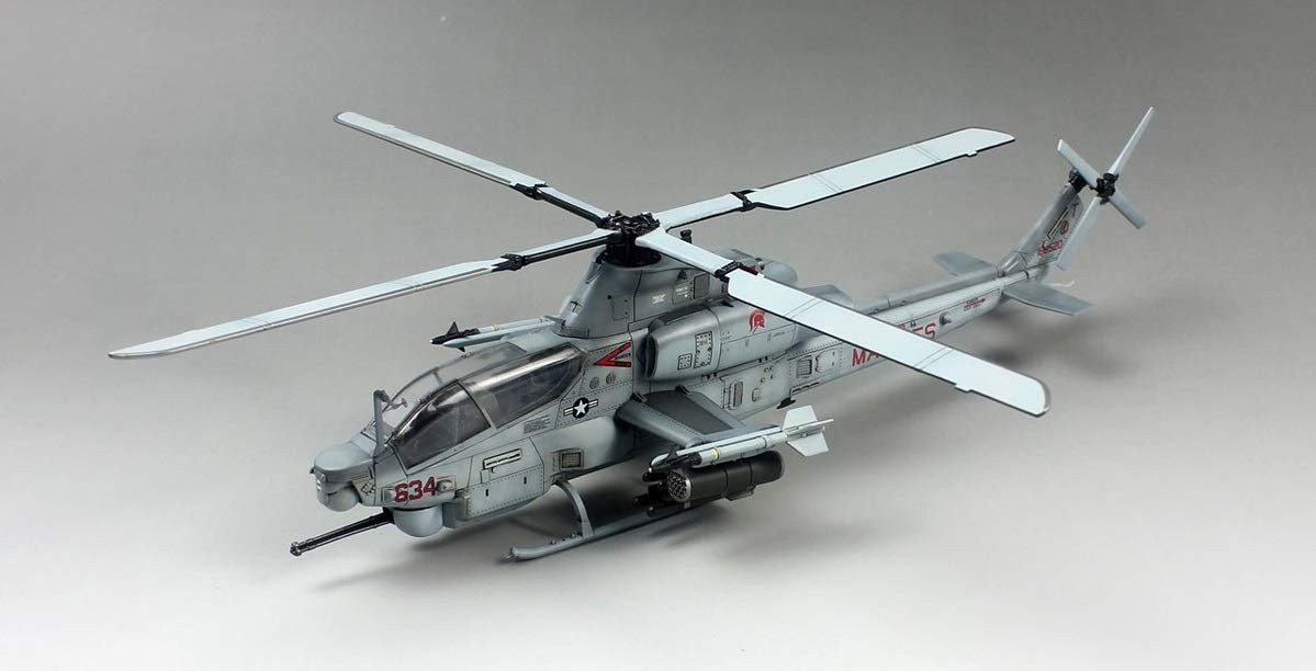 Amazon | ドリームモデル 1/72 アメリカ海兵隊 AH-1Z ヴァイパー 攻撃