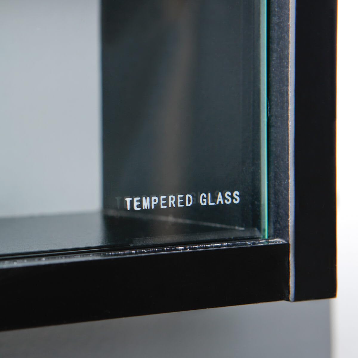 AltoBuy Collect N&B - Vitrine Murale 5 Compartiments Noire et Blanche
