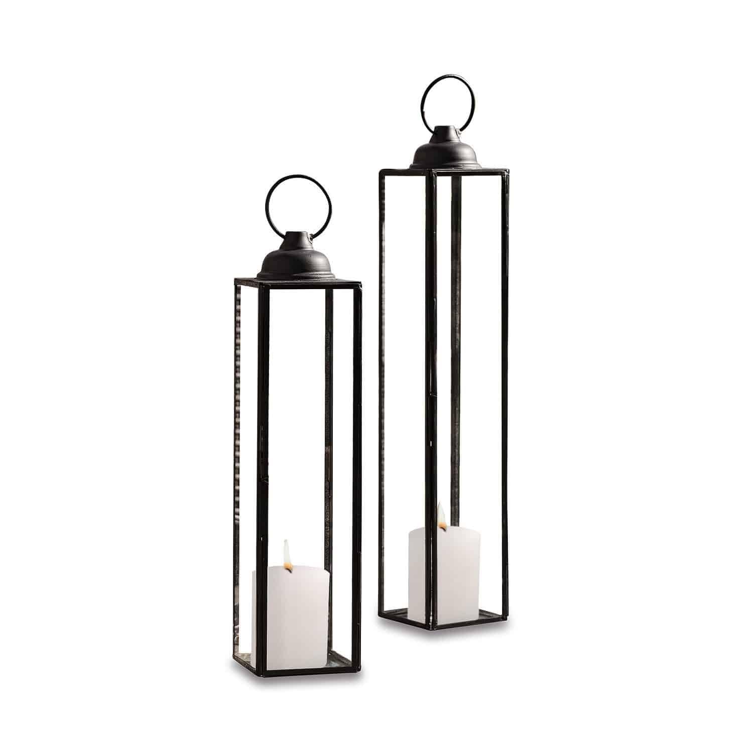 Loberon Laterne 2er Set Radu, Zwei Größen, Imposante Höhe, Dezentes Design, Dekoration, Wohn-Accessoires, Kerzenhalter, Eisen, Glas, antikschwarz | Zwei Größen, Imposante Höhe, Dezentes Design, Dekoration, Wohn-Accessoires, Kerzenhalter, Eisen, Glas