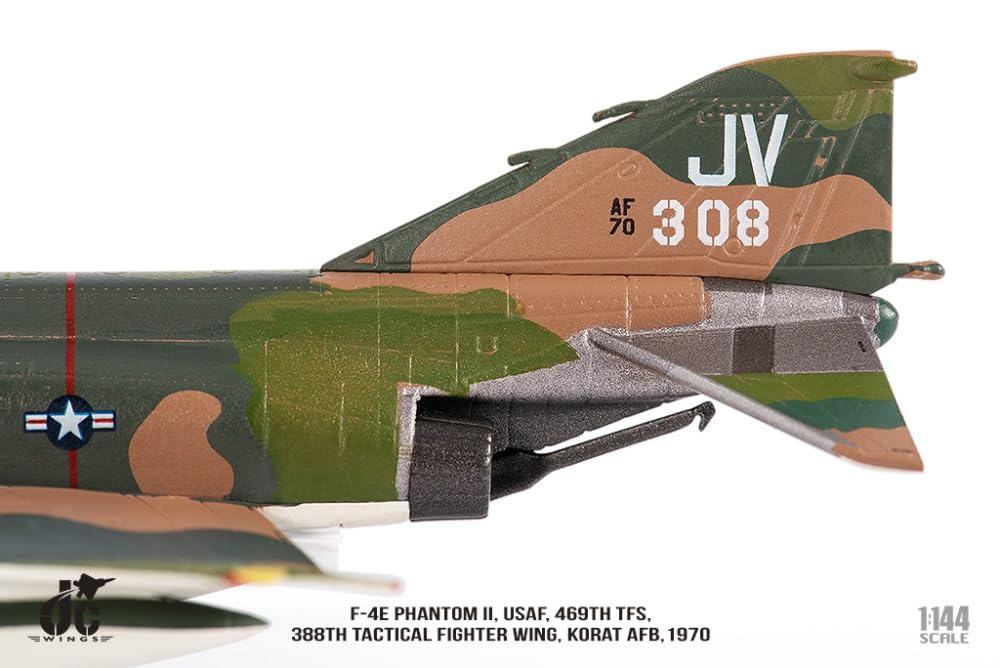 Amazon | JCW 1/144 F-4E アメリカ空軍 388戦闘航空団 469戦闘