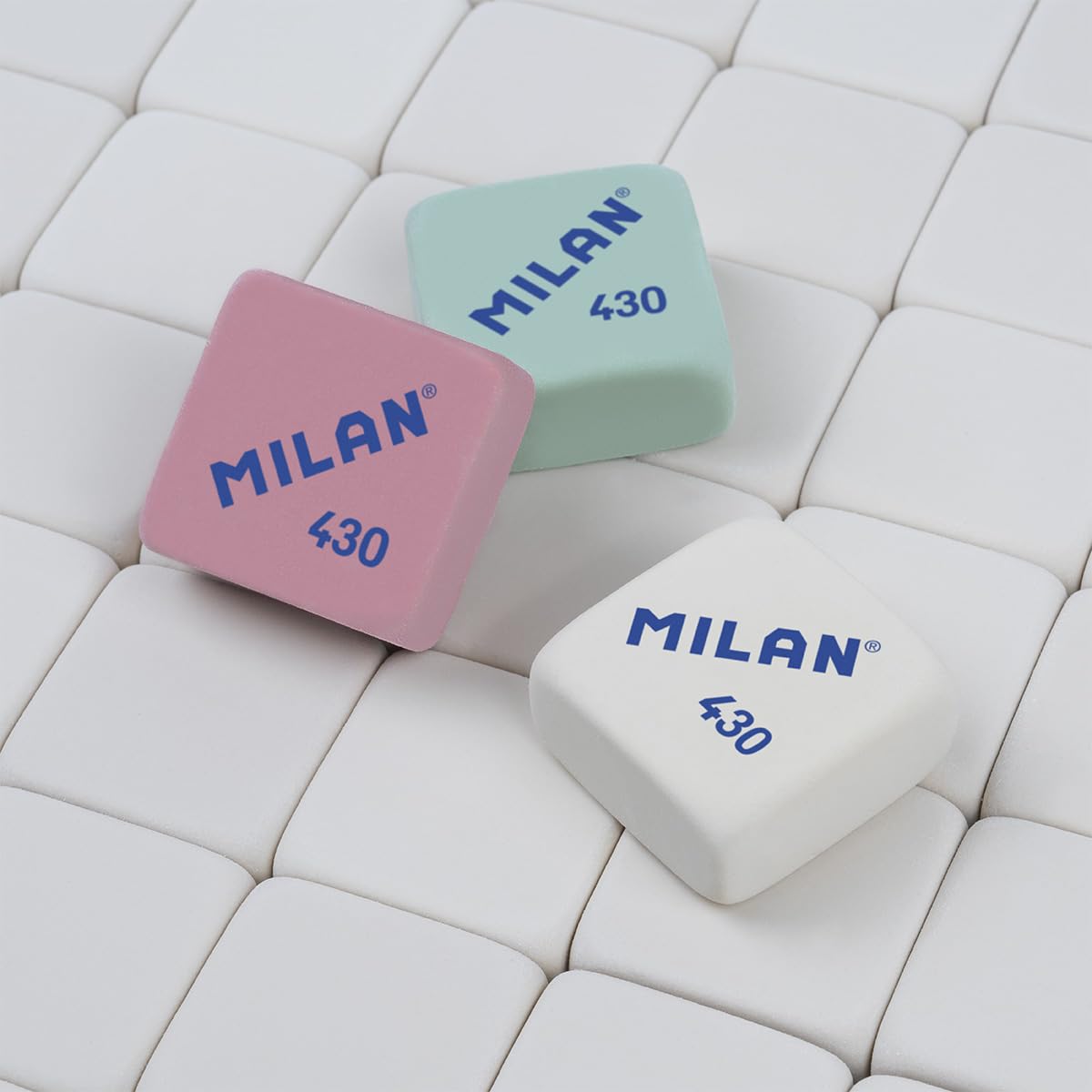 MILAN Caja 30 gomas miga de pan 430 cuadradas