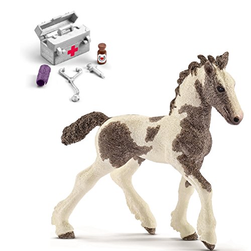 Preisvergleich Produktbild Horseclub Schleich 13774 Tinker Fohlen + 42364 Stallapotheke