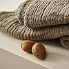 URBANARA Decke Sierra 125 x 190 cm, gewebte Tagesdecke aus 100 % Bio-Baumwolle mit charmantem Knitterlook, natürlich gefärbt und besonders nachhaltig, ohne Schadstoffe – Earth Oak
