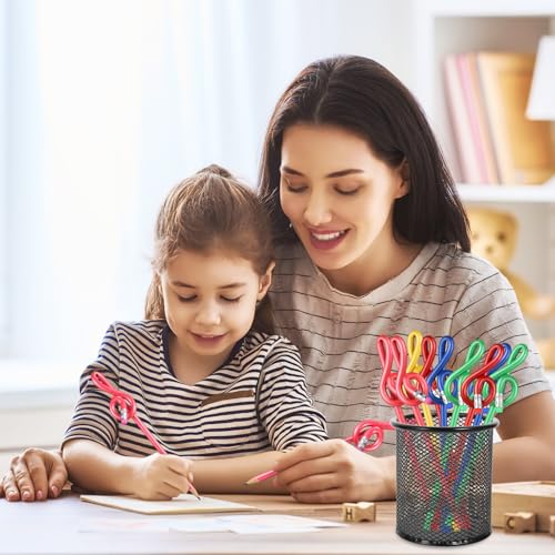 Crayons forme notes de musique pour éviter l'ennui des devoirs d'école
