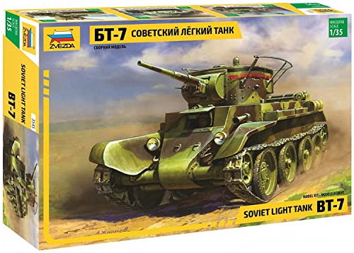Zvezda 500783545 - 1:35 WWII Sov. Lt. Panzer BT-7 mit Bausätzen, 3 Figuren