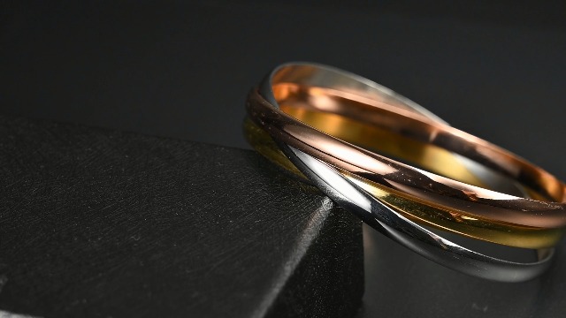 Amazon.com: OIDEA Interlocking Bangle Bracelets for Women: Tri