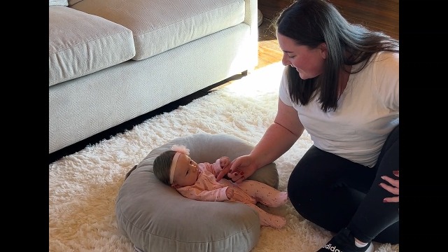 Nursing Cover One Z Nursing Pillow- Integrated A Ust