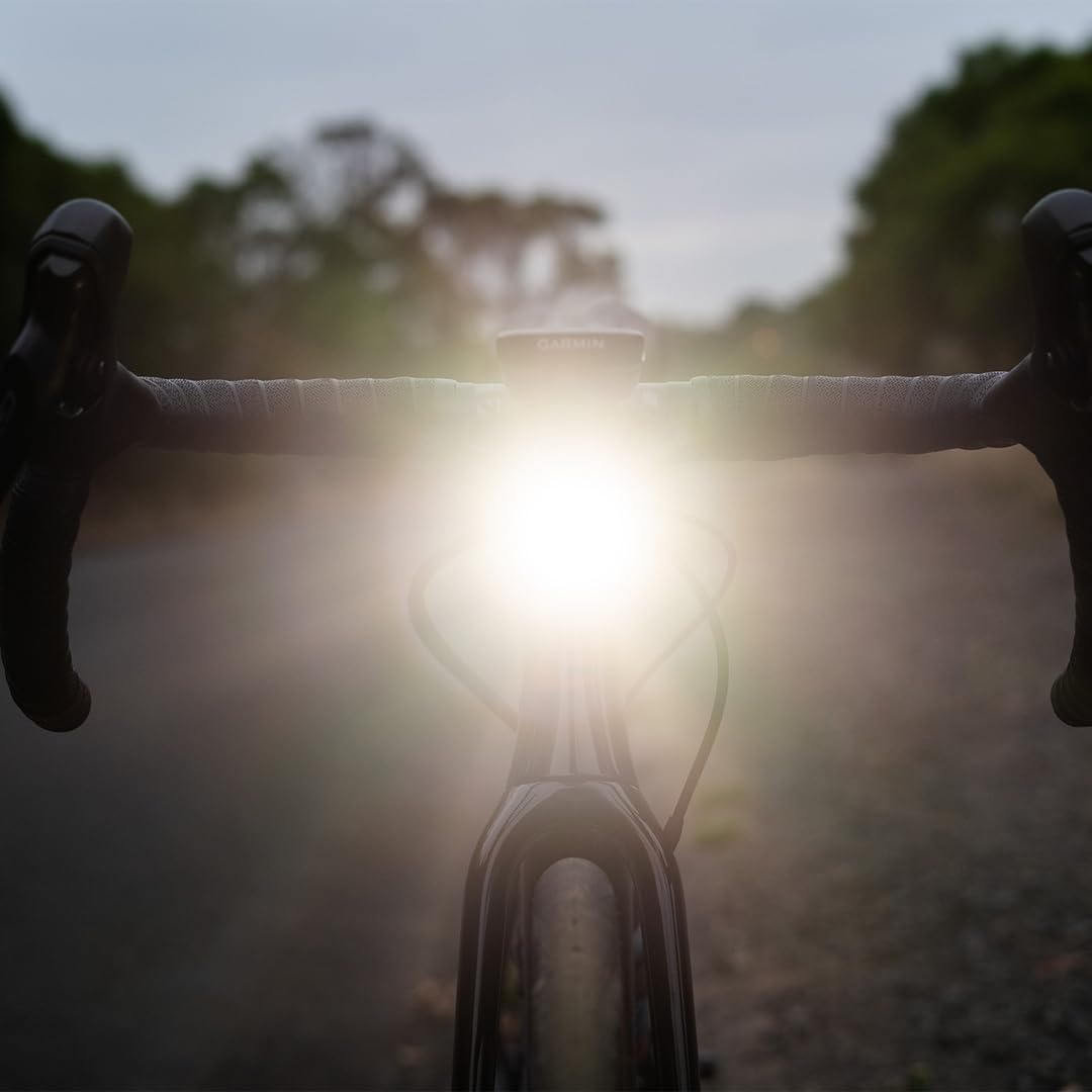 Knog Blinder 900 Bicycle Headlight And Tail Light Set - Powerful 900 Lumen Bicycle Headlight And 100 Lumen Tail Light Combo, Long Battery Life, Multiple Mounts, USB Rechargeable, IP67 Waterproof