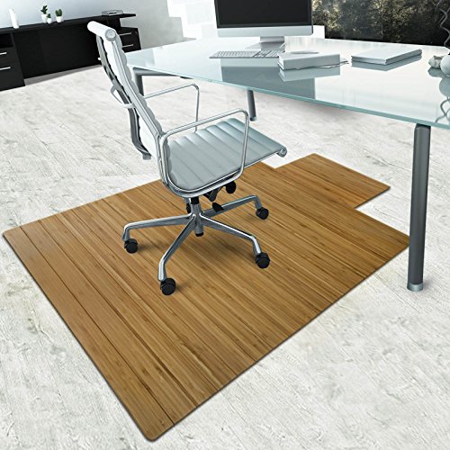 Alfombrilla protectora de bambú para suelos duros y alfombras, con forro de fieltro, botones de goma para un agarre firme, de bambú natural, 2 colores (90 x 120 cm, clara, con labio)