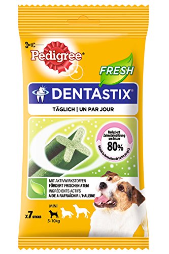 Pedigree Dentastix Fresh - Small Dog Treats, 7 Chew Sticks for Oral Hygiene (1 x 110 g Bag / Total 7 Sticks)