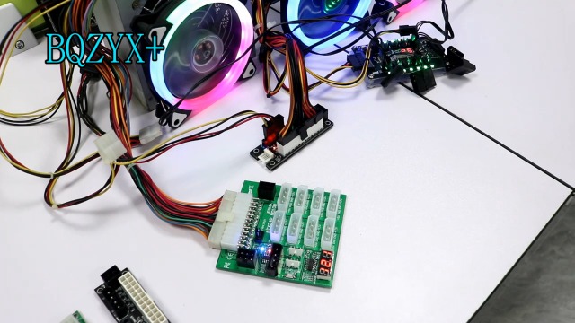 テーブルマイク(4plugs) テーブルマイク(4plugs) テーブルマイク(4plugs)