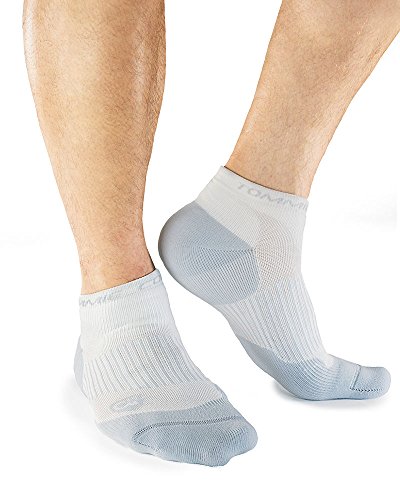 Tommie Copper Men's Performance Compression Ankle Socks, White, 12-14.5