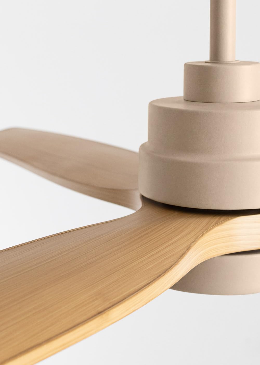 CREATE / WINDSTYLANCE M/Ventilatore da soffitto ABS con luce sabbia pale effetto legno naturale con telecomando/ 40W, Silenzioso, Ø132 cm, 6 velocità, estate-inverno, doppia altezza, motore DC