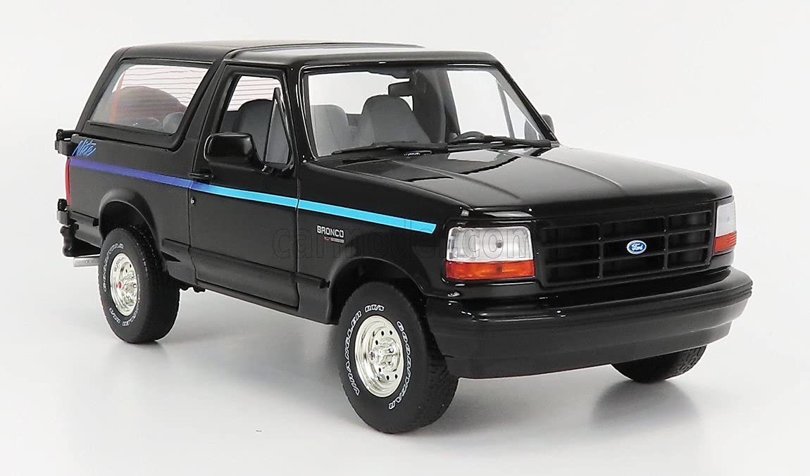 Ford - GLグリーンライト/&#39;70 Fordフォード Broncoブロンコ 1/18 GLグリーンライト/'70 Fordフォード Broncoブロンコ 1/18 - メルカリ