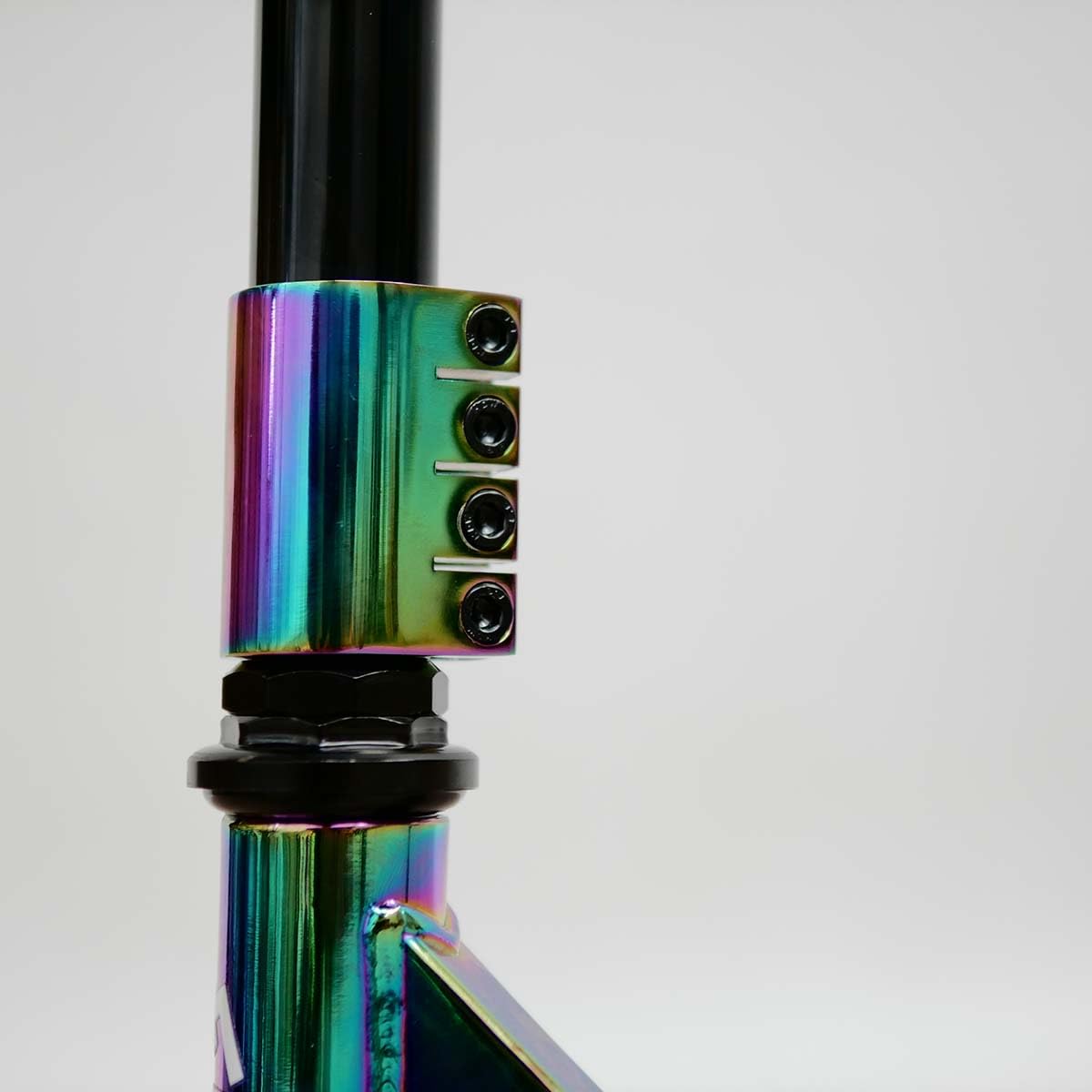 Patinete Urbano ATAA Jumper Neon con Manillar Acero 360º Ruedas PU 100 mm rodamientos ABEC 9 y Plataforma Antideslizante
