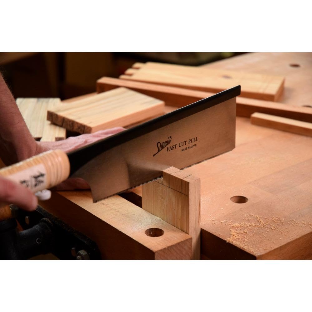 Ensemble de 3 scies japonaises 250mm Classic Shogun, comprenant kataba, dozuki et ryoba avec une poignée droite en bois. Fabricant de scies manuelles professionnelles