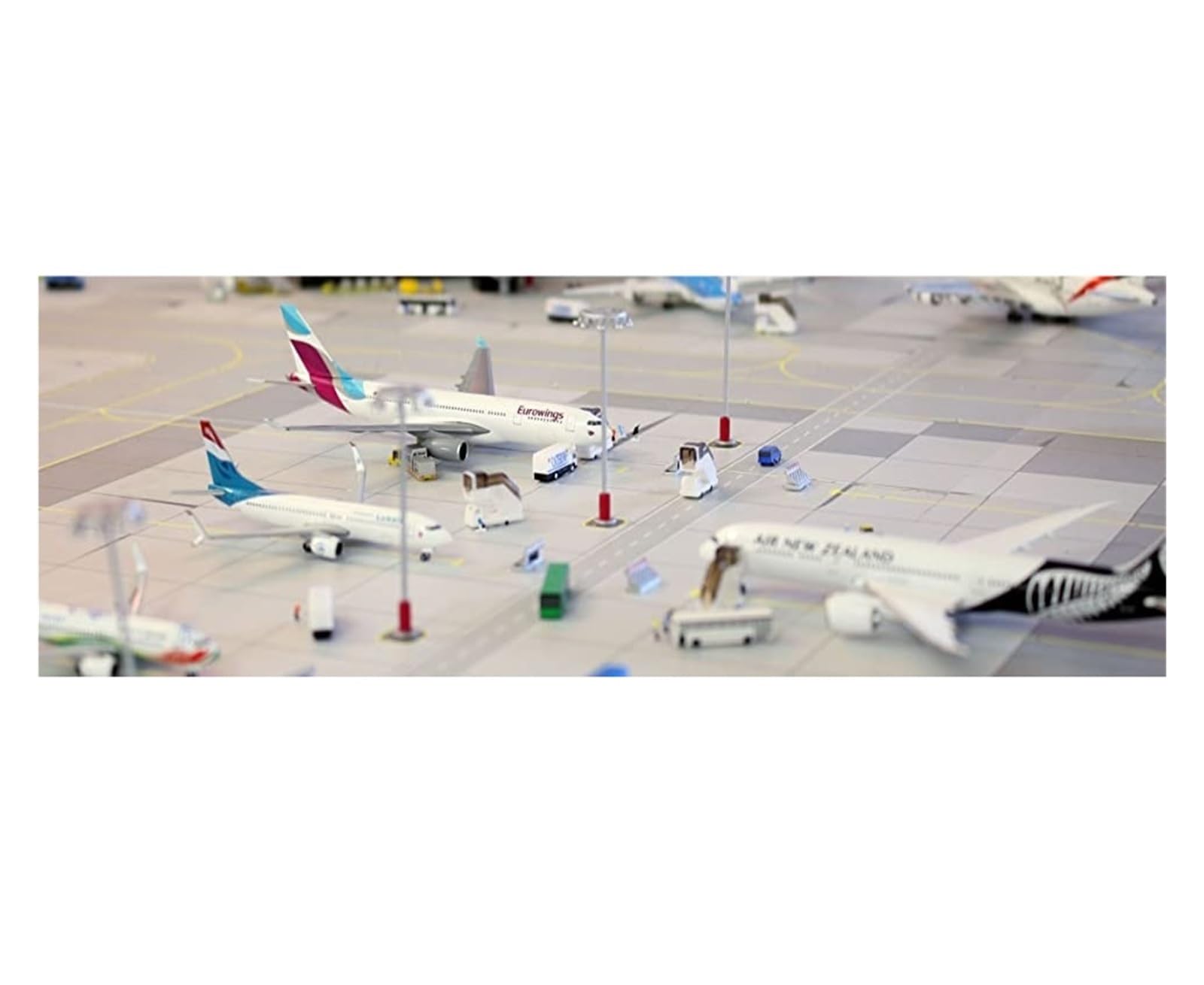 Odlewane zabawki samolotowe 47CM dla A320 NEO Wizz światło samolotu z kołem podwozie z żywicy odlewanej z żywicy dekoracja samolotów domowy model samolotu do zbierania i wyświetlania (bez lampy)
