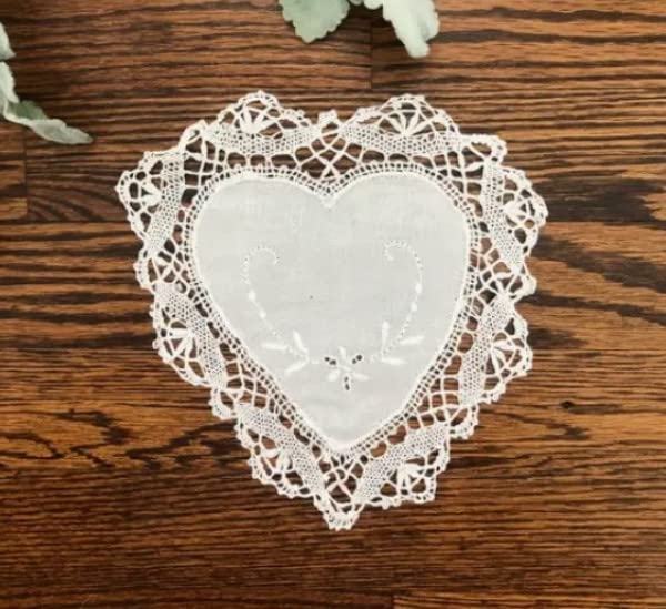 Peking Handicraft 0640044W08HT 8 in. Embroidered Crochet Doily with Heart Shape Cluny Lace