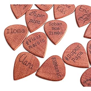 Médiator guitare en bois personnalisé avec texte et motif gravé, en bois massif d’acajou - Les Beatles, Paul McCartney, John Lennon, RIngo Starr, George Harrison
