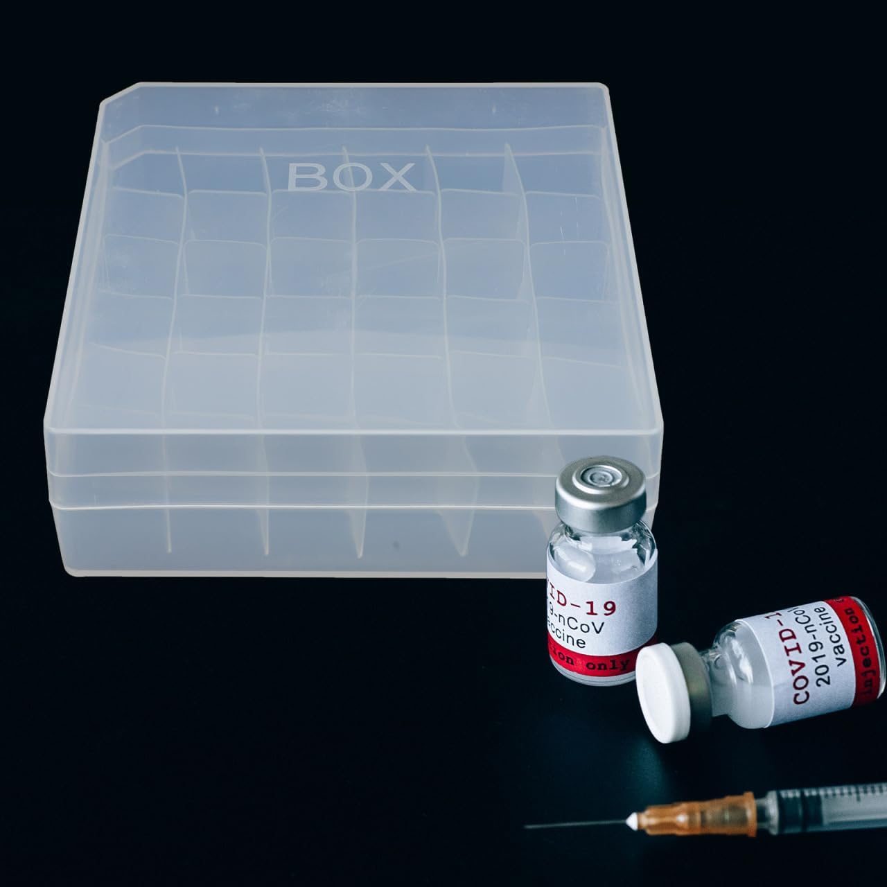 Transparent Plastic Vial Storage Case 36 Slots Sample Vial Box for Injection Bottles Portable Organizer with Durable Compartments 5.59X5.59X1.96In