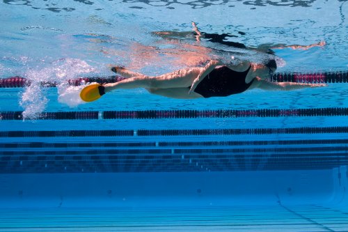 Nadadeira Pé de Pato Peito Finis Positive Drive P