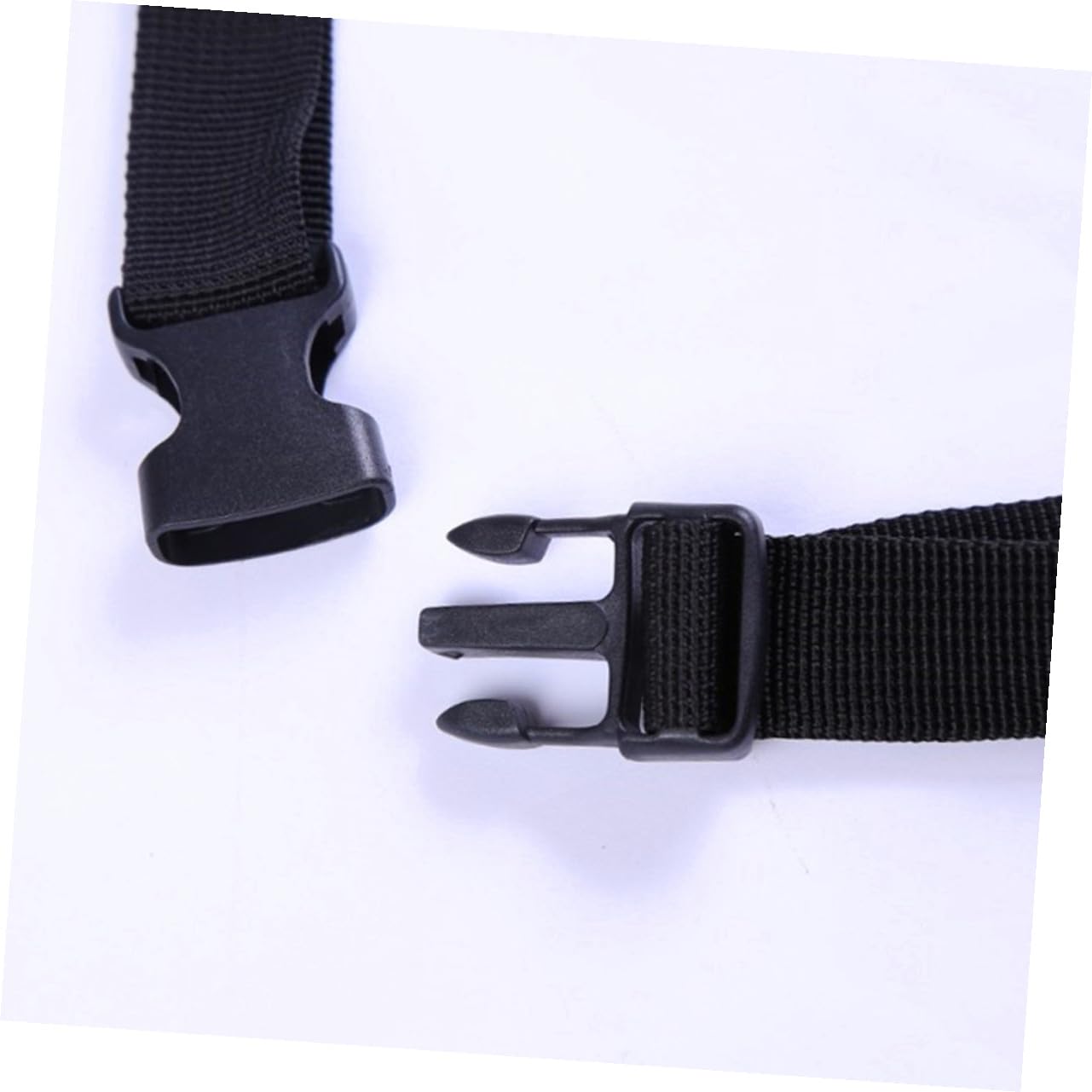 Alfombrilla para Asiento de Coche para Mascotas Cojín Trasero Práctico y Duradero para Perros y Gatos Diseño Sencillo y Protector Resistente al Agua Compatible con Cinturón de