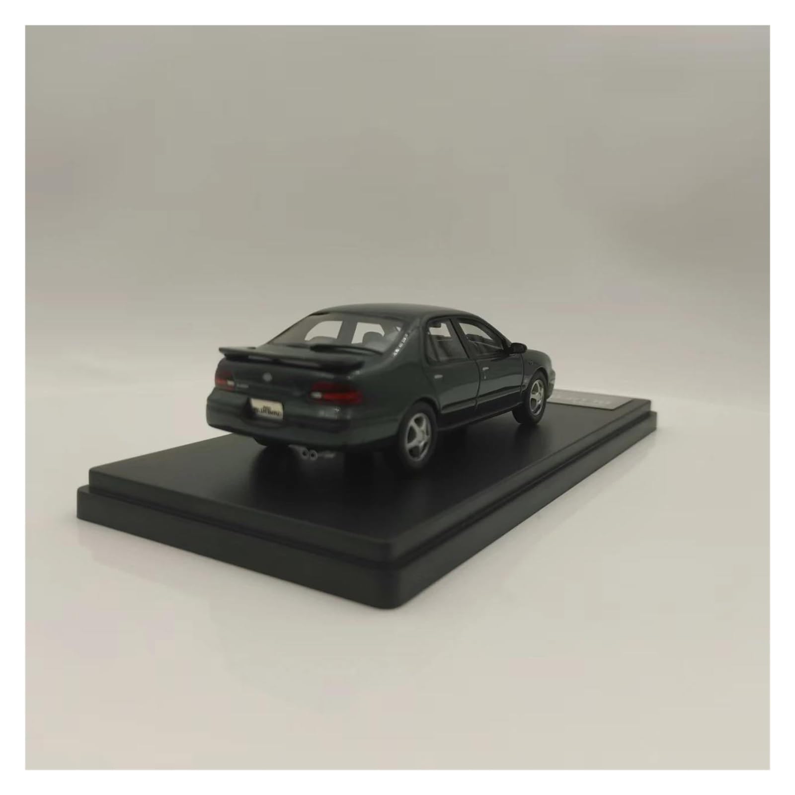 Metallo Scala Replica 1 43 per Nissan Bluebird 2000 Sss-g Attesa 1991 modello auto statica in lega collezione decorazioni per la casa Hobby Veicoli Giochi Set