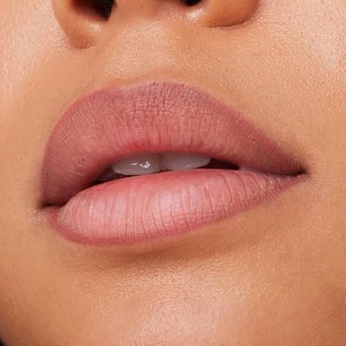 Lápis labial 8h matte comfort essence 02 Silky Hazelnut