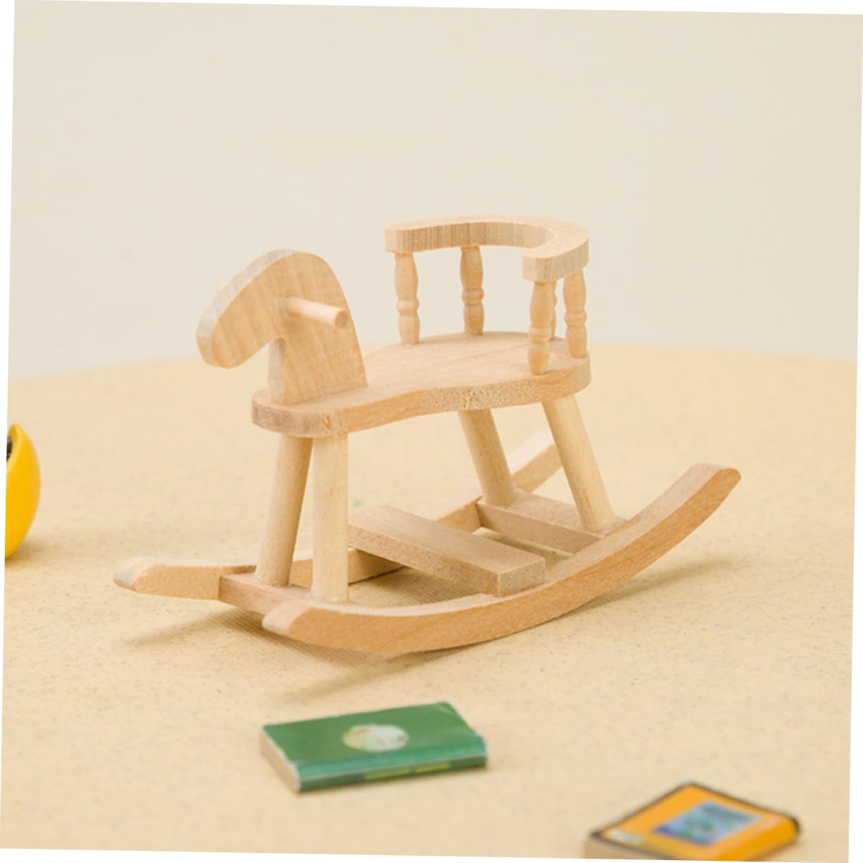 Amazon.co.jp: HAPINARY ミニチュア木製椅子 子供のためのドールハウス