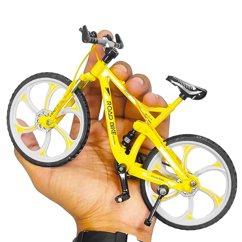 Image of VGRASSP 1:8 Scale Die Cast Street Bicycle Toy for Kids - The Alloy Metal Off-Road Decorative Showpiece Realistic Design Bike Features Moveable and Rotating Handle, Suspension, Wheels, Pedals (Yellow)
