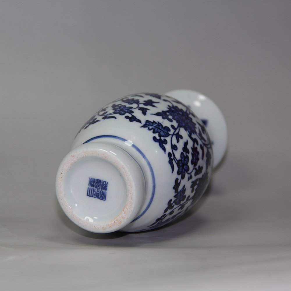 Dipinto A Mano Di Alto Antiquariato Cinese Blu E Bianco Vaso Di Porcellana - Buy