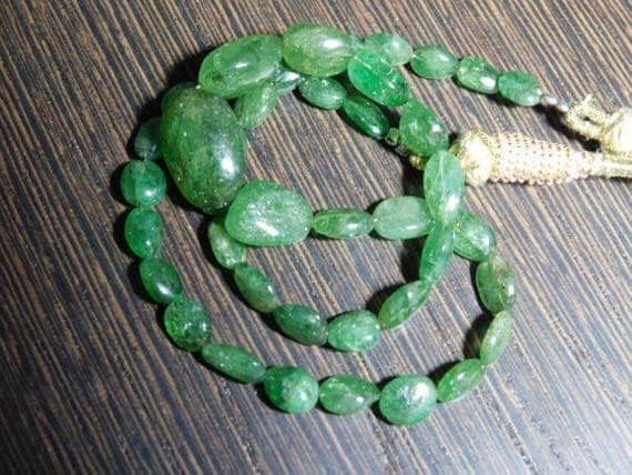 Tsavorite smooth nuggets perles vertes de 14 pouces pour création bijoux