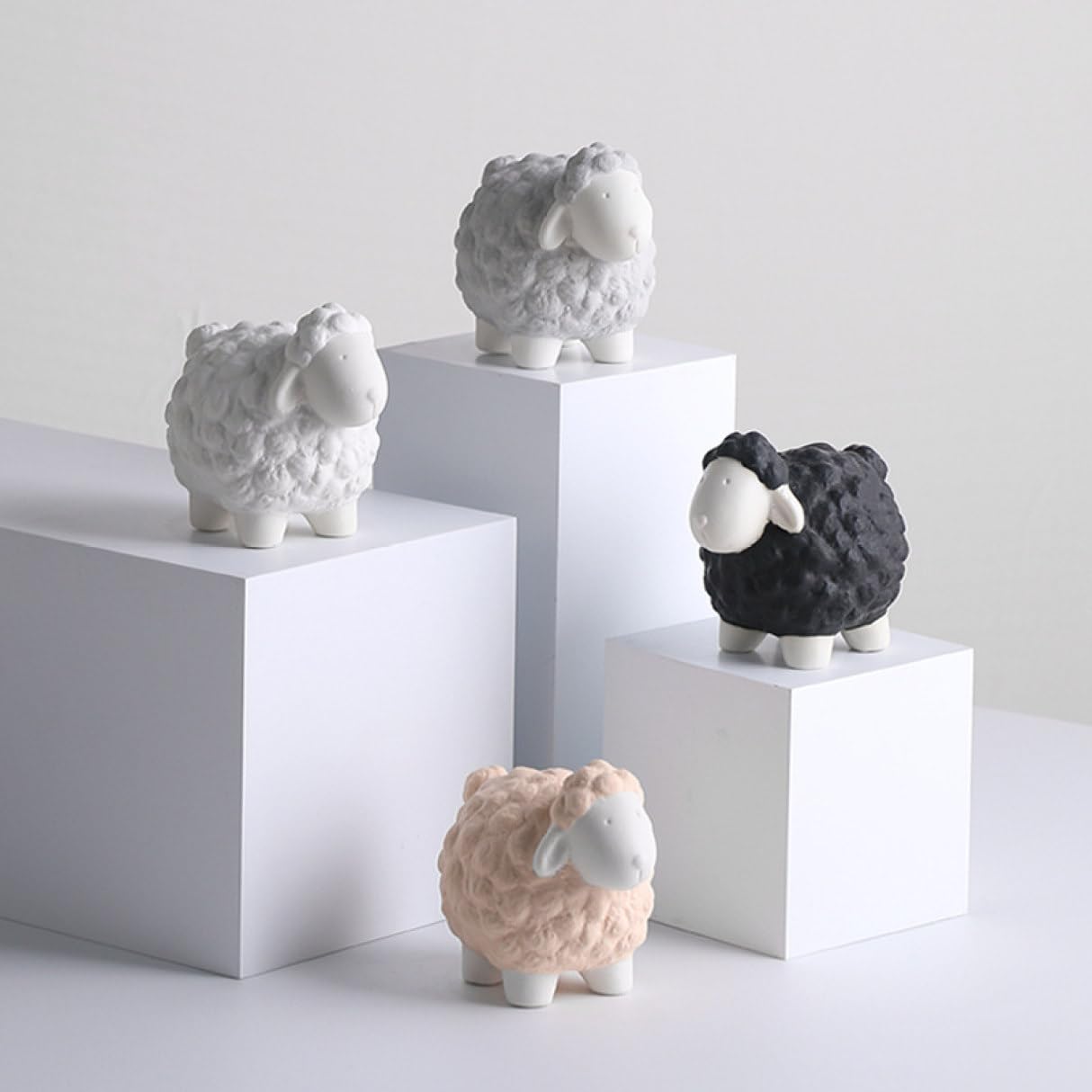 Amazon.co.jp: 羊の置物 オブジェ 置物 ピンク おしゃれ 陶器