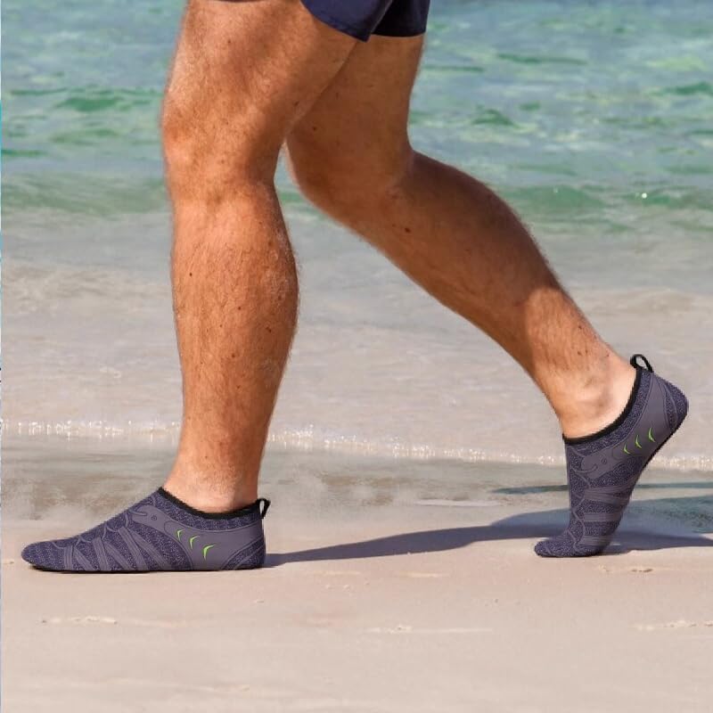 Men Women Water Shoes Portable Aqua Socks Slip-On Barefoot Shoes Beach Swim Shoes for Pool Sailing Boating4