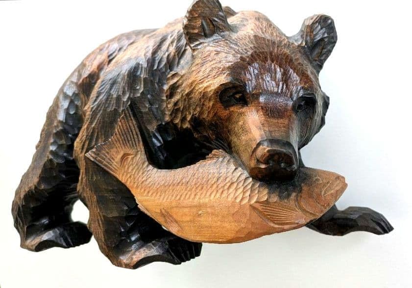 Amazon.co.jp: 木彫りの熊 鮭をくわえた熊 置物 北海道 民芸品