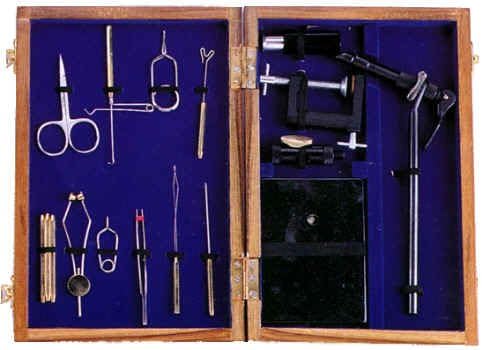 Fly Tying Deluxe Kit 14 Tools Wood Case