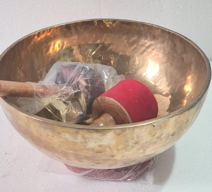 NHH16 Inches Healing Meditation Tibetan Singing Bowl, Hand Hammered Singing Bowls with Cushion & Mallet Striker