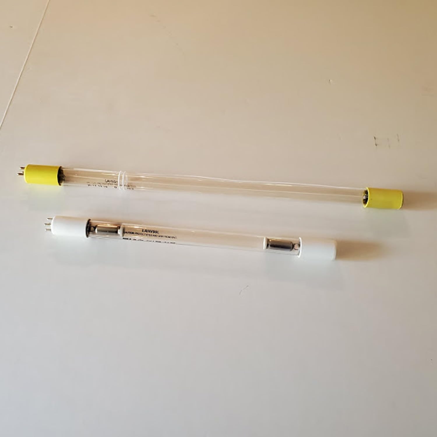 Generic Airwaves Compatible Replacement 2-Bulb Set LAHV90 (Germicidal UV Lamp), Clear, 65501