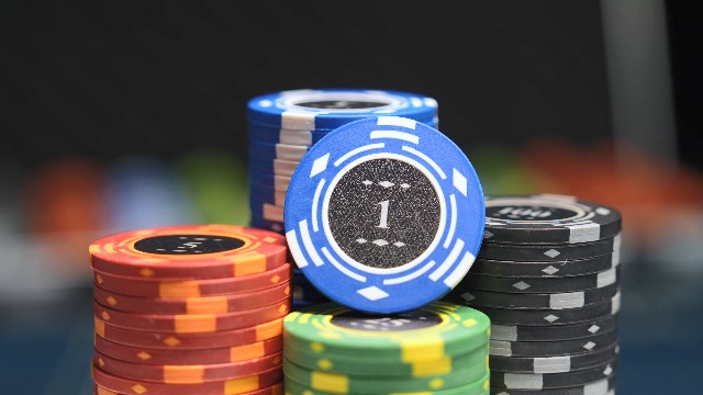 Amazon.com: Boyzhood Poker Chips,400PCS 14 Gram Clay Poker Chip
