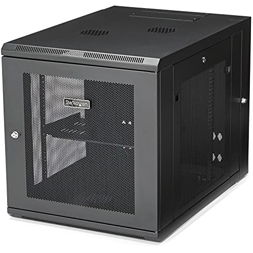 PROGETTATO PER IL RAFFREDDAMENTO: La struttura flessibile e ventilata ha porte frontali e pannelli laterali in rete per fornire un flusso d'aria fresca e supporta il raffreddamento attivo con un massimo di quattro ventole da 120 mm opzionali (ACFANKIT12)